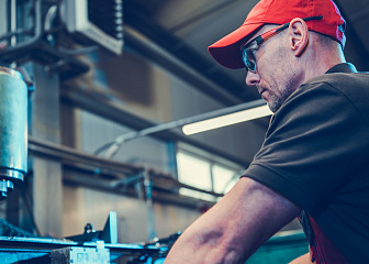 Прессовщик обмазочного пресса